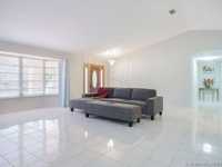 House 1244915662