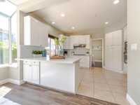 House 1246264576