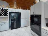 House 1265985098