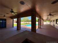 House 1265985262