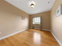 House 1279083743