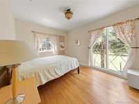 House 1279083803