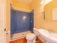 House 1284766674