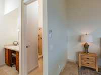 House 2564614140