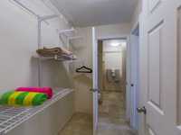 House 2564614443