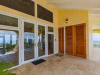 House 2564614005