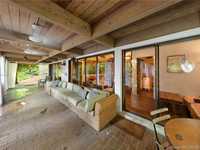 House 1299530162