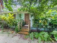 House 1299530182