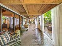 House 1299530132