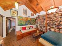 House 1299530154