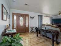 House 1360008775