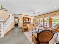 House 1322768739