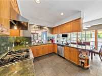 House 1322768743