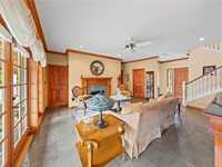 House 1322768764