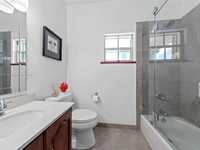 House 1322768803