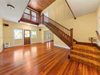 House 1331094818