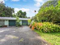House 1331094976