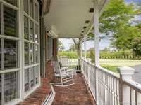 House 1343517843