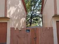 House 1350217127