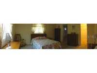 House 1350460450