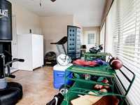 House 1350467124