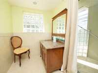 House 1363590924