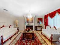 House 1358166061