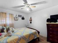 House 1358166070