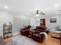 House 1374961368
