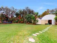 House 1374961444