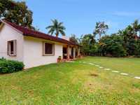 House 1374961469