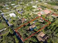 House 1374961508