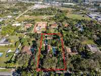 House 1374961511