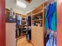 House 1398855585