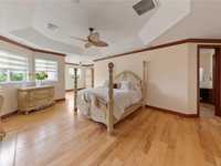 House 1398855595