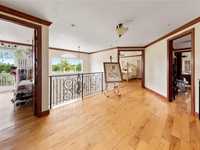 House 1398855613