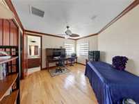 House 1398855631
