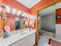 House 1564874990