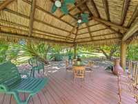 House 1564875020