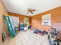 House 1564875041