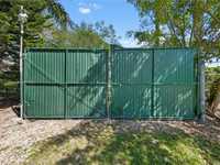 House 1564875064