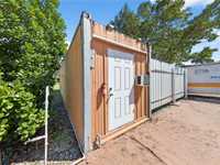 House 1564875097
