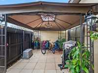 House 1434005326