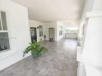 House 1641384103