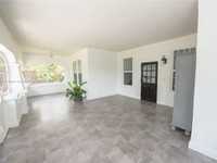House 1641384106