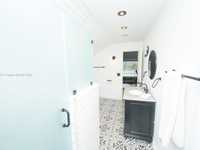 House 1641384158