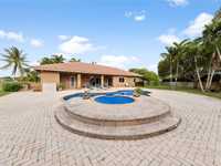 House 1482816352