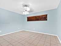 House 1428488996