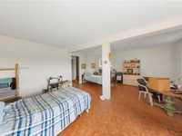 House 1430446792