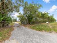 House 1430446806